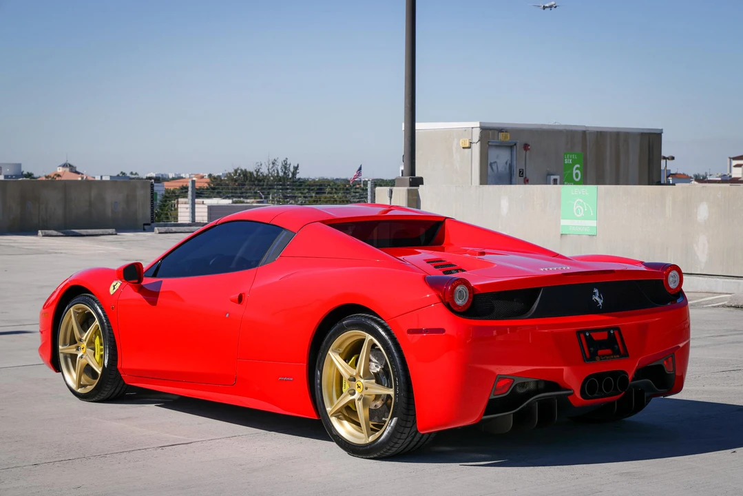 2013 Ferrari 458 Spider - Image 15 of 31