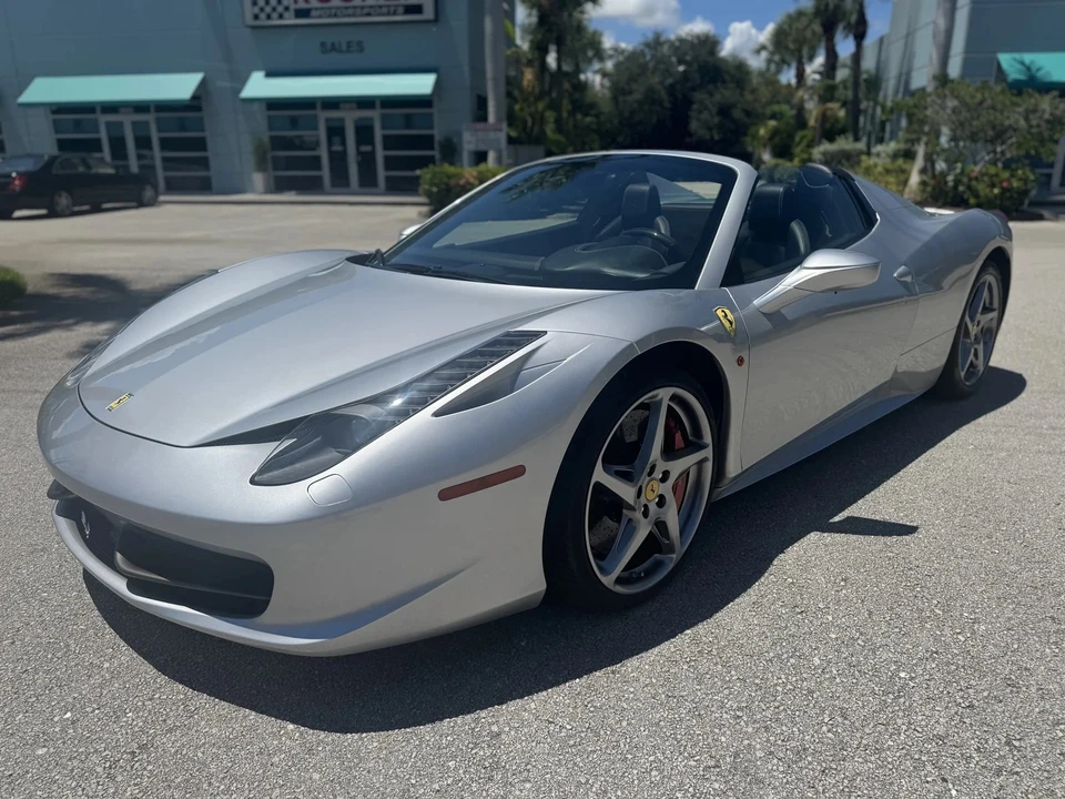 2013 Ferrari 458 Spider - Image 3 of 31