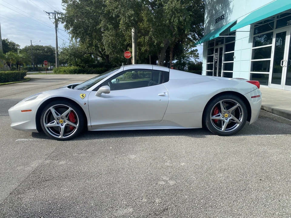 2013 Ferrari 458 Spider - Image 17 of 31