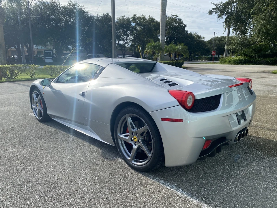 2013 Ferrari 458 Spider - Image 15 of 31