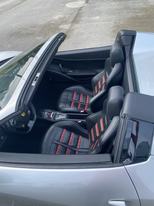 2013 Ferrari 458 Spider - Image 26 of 31