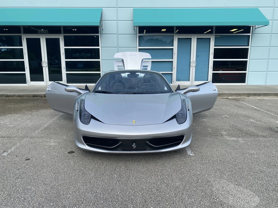 2013 Ferrari 458 Spider - Image 20 of 31