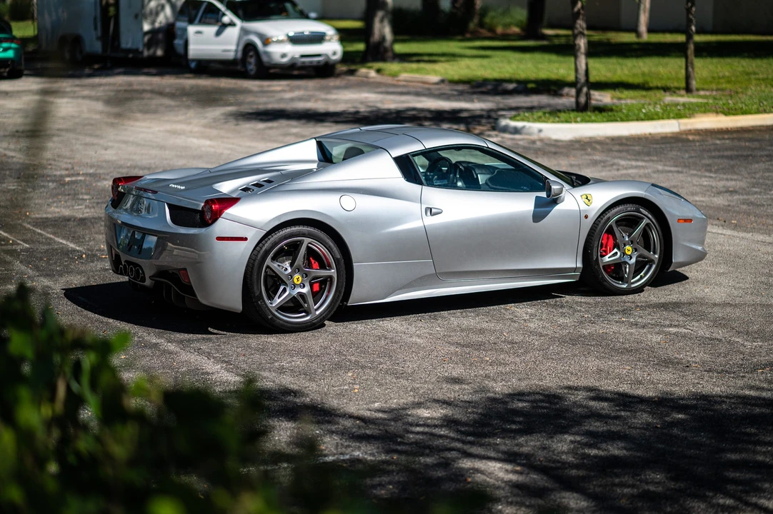 2013 Ferrari 458 Spider - Image 12 of 31