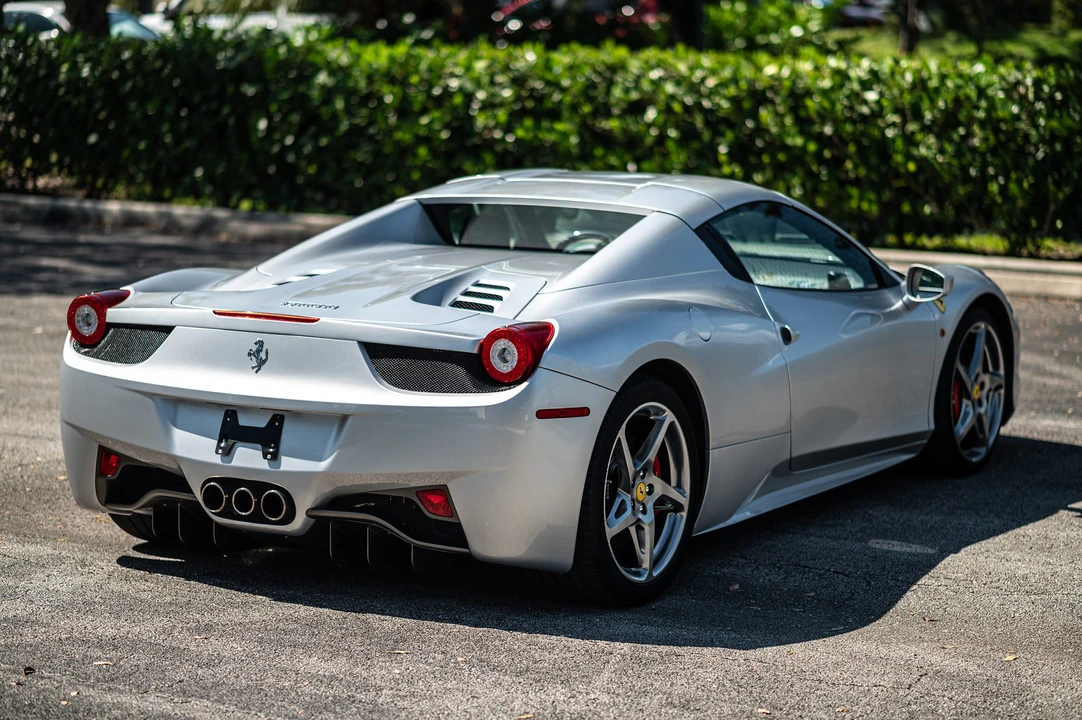 2013 Ferrari 458 Spider - Image 14 of 31