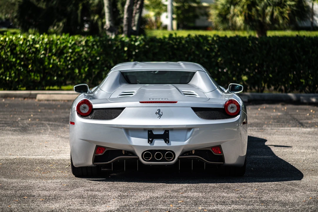 2013 Ferrari 458 Spider - Image 16 of 31