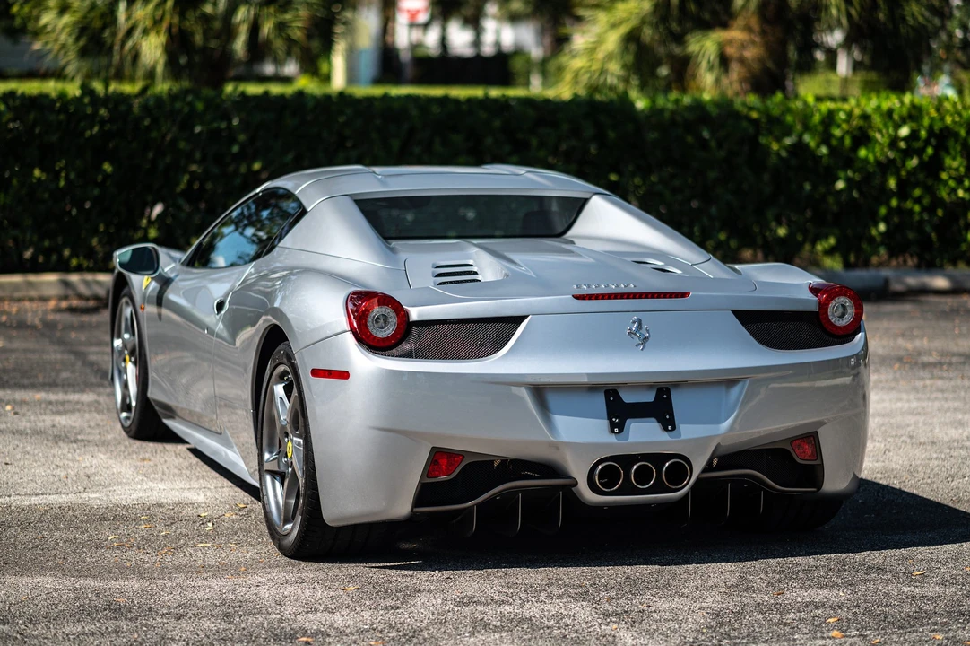 2013 Ferrari 458 Spider - Image 18 of 31