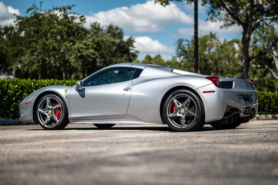 2013 Ferrari 458 Spider - Image 22 of 31