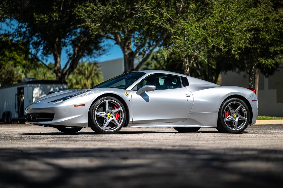 2013 Ferrari 458 Spider - Image 24 of 31