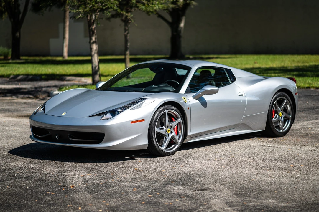 2013 Ferrari 458 Spider - Image 26 of 31