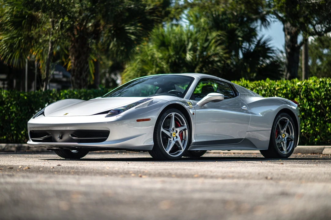 2013 Ferrari 458 Spider - Image 27 of 31