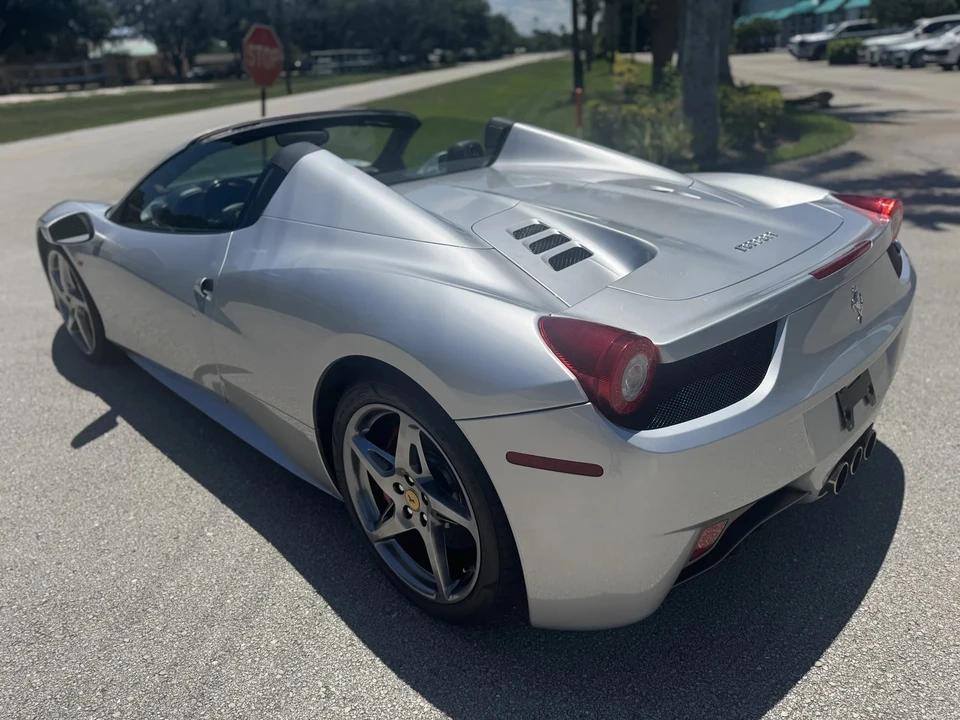 2013 Ferrari 458 Spider - Image 16 of 31