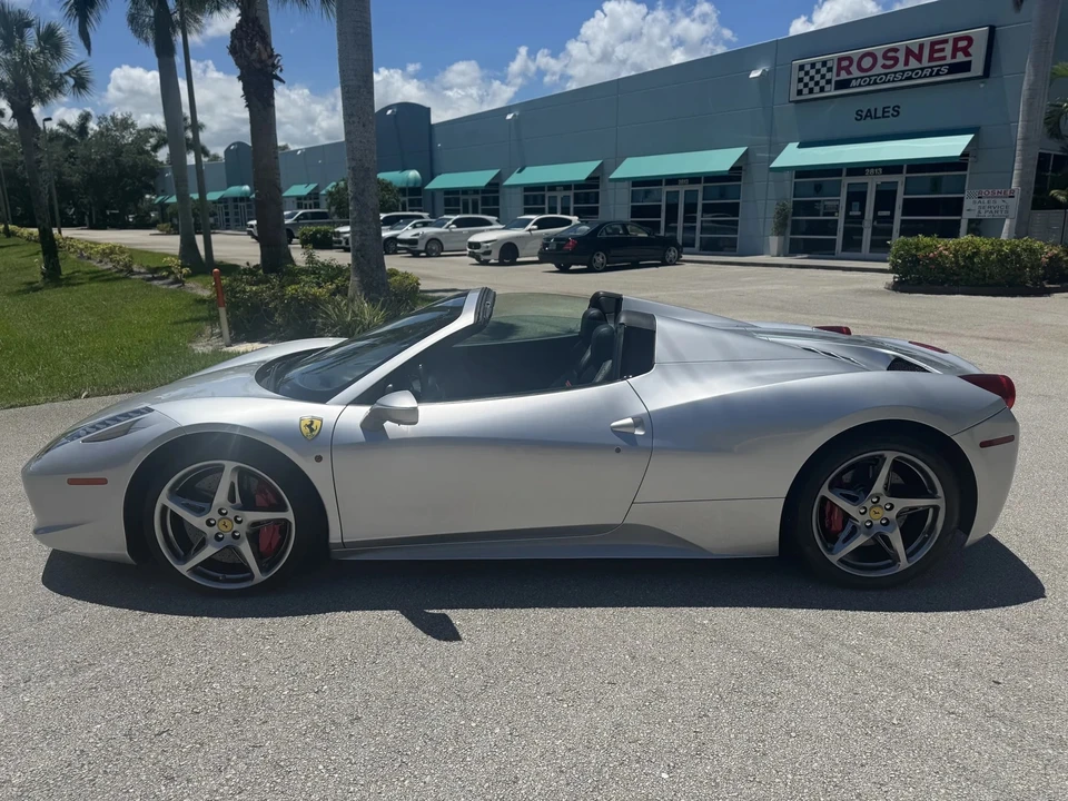 2013 Ferrari 458 Spider - Image 18 of 31