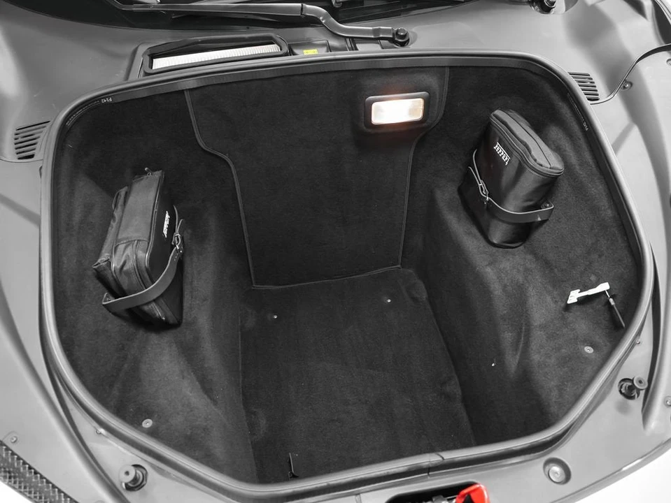 2013 Ferrari 458 Spider - Image 14 of 31