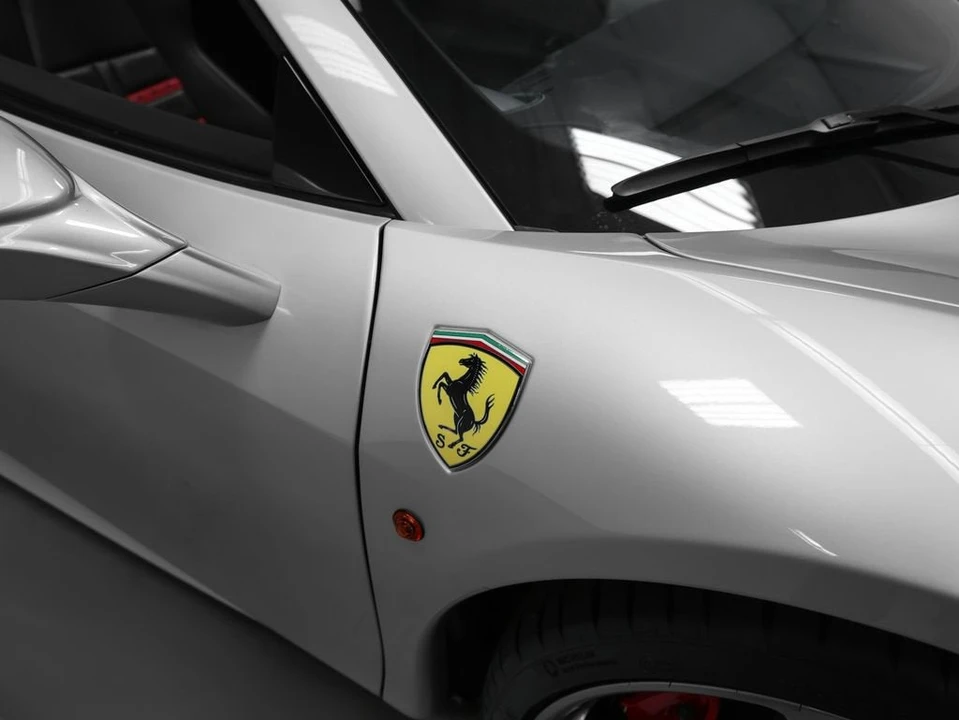 2013 Ferrari 458 Spider - Image 9 of 31