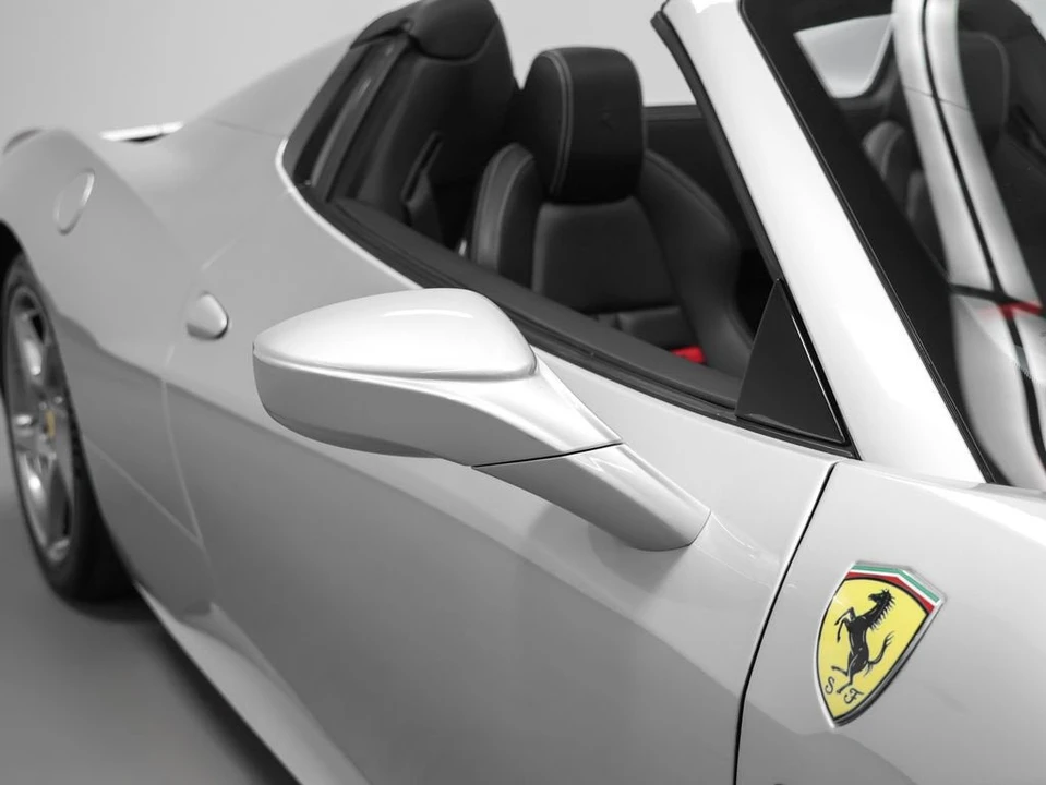 2013 Ferrari 458 Spider - Image 8 of 31
