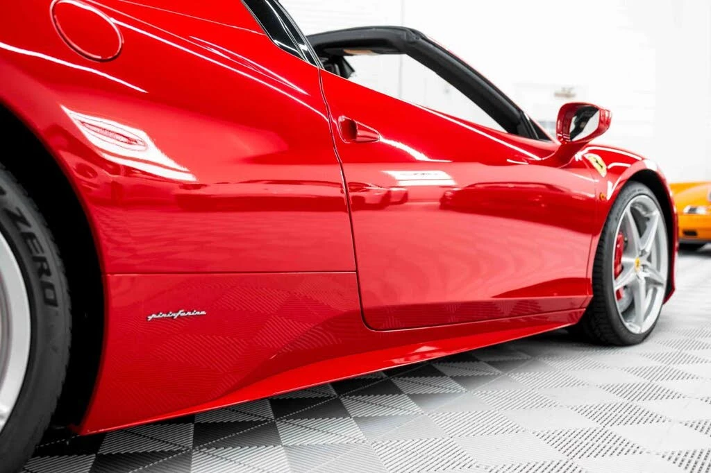 2013 Ferrari 458 Spider - Image 26 of 31