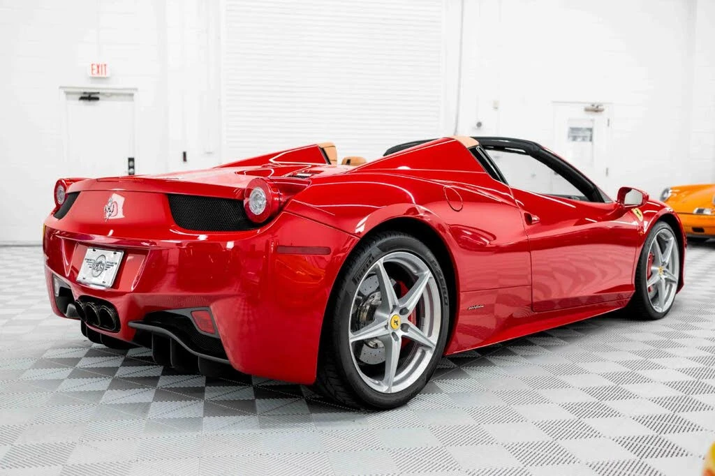 2013 Ferrari 458 Spider - Image 8 of 31
