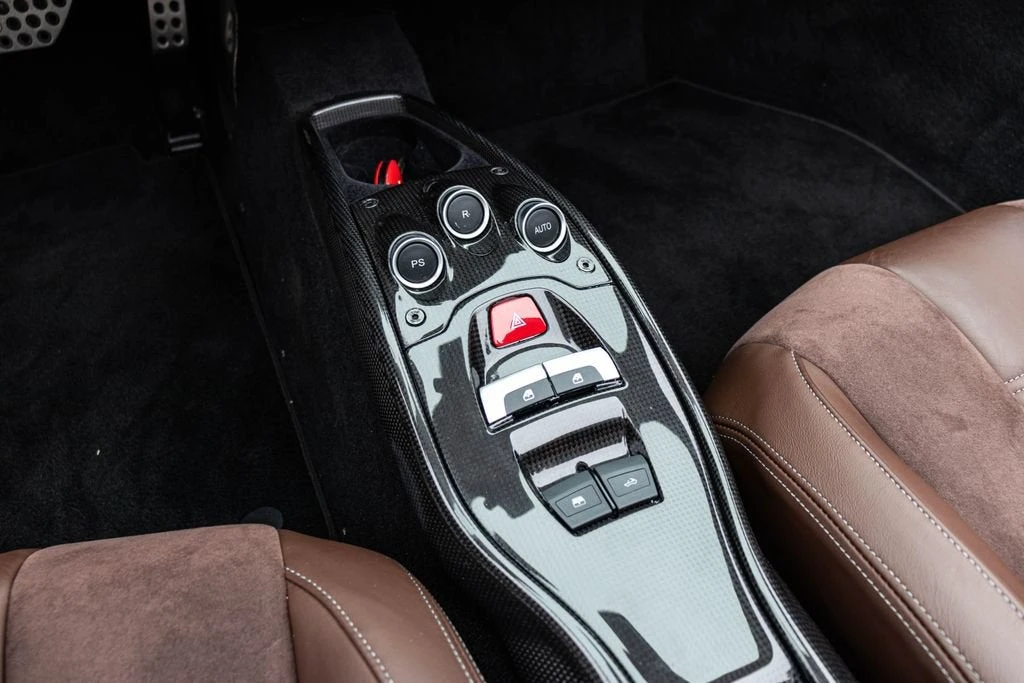 2013 Ferrari 458 Spider - Image 5 of 31