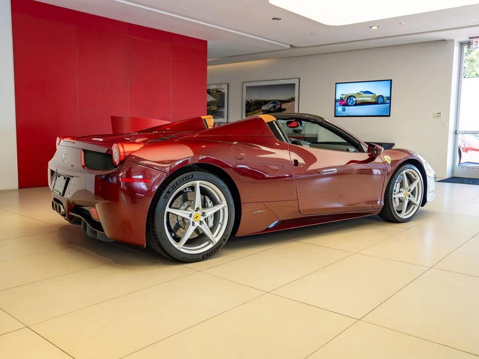 2013 Ferrari 458 Spider - Image 6 of 31