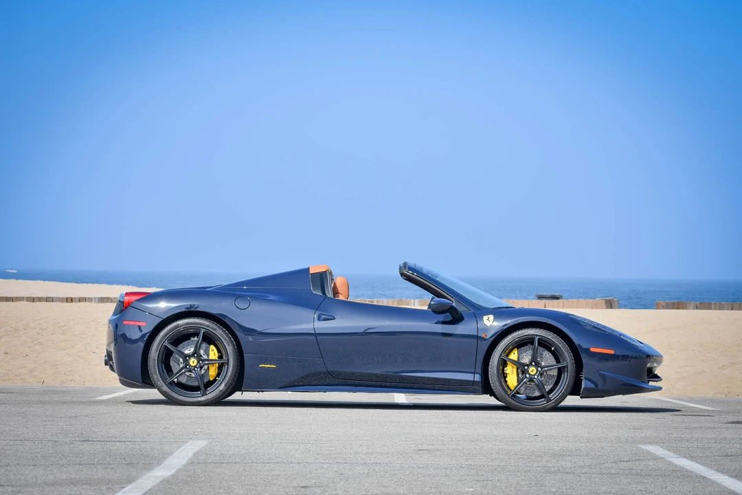 2013 Ferrari 458 Spider - Image 12 of 31