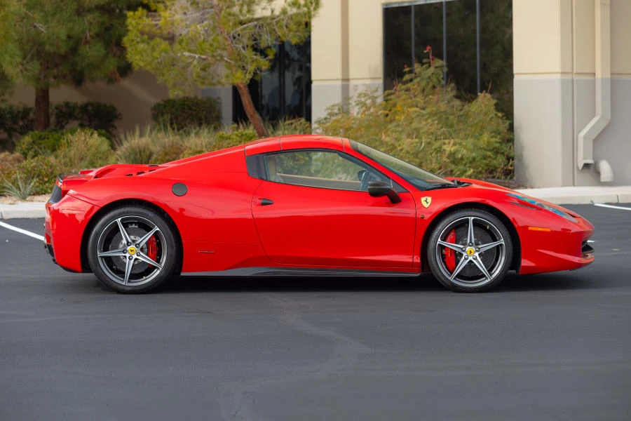 2013 Ferrari 458 Spider - Image 13 of 31