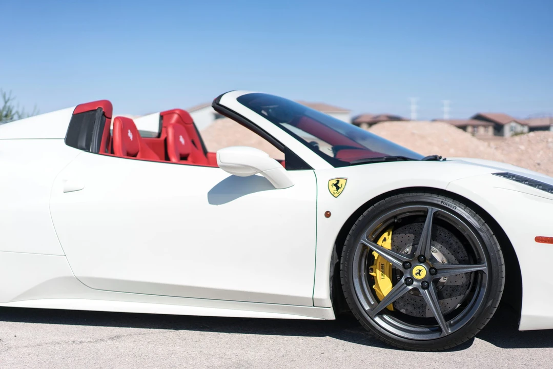 2013 Ferrari 458 Spider - Image 19 of 31