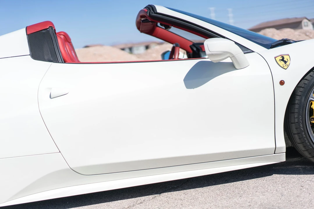 2013 Ferrari 458 Spider - Image 22 of 31