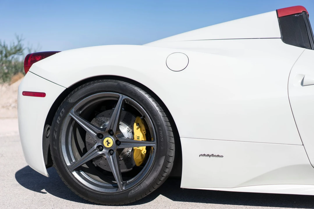 2013 Ferrari 458 Spider - Image 20 of 31