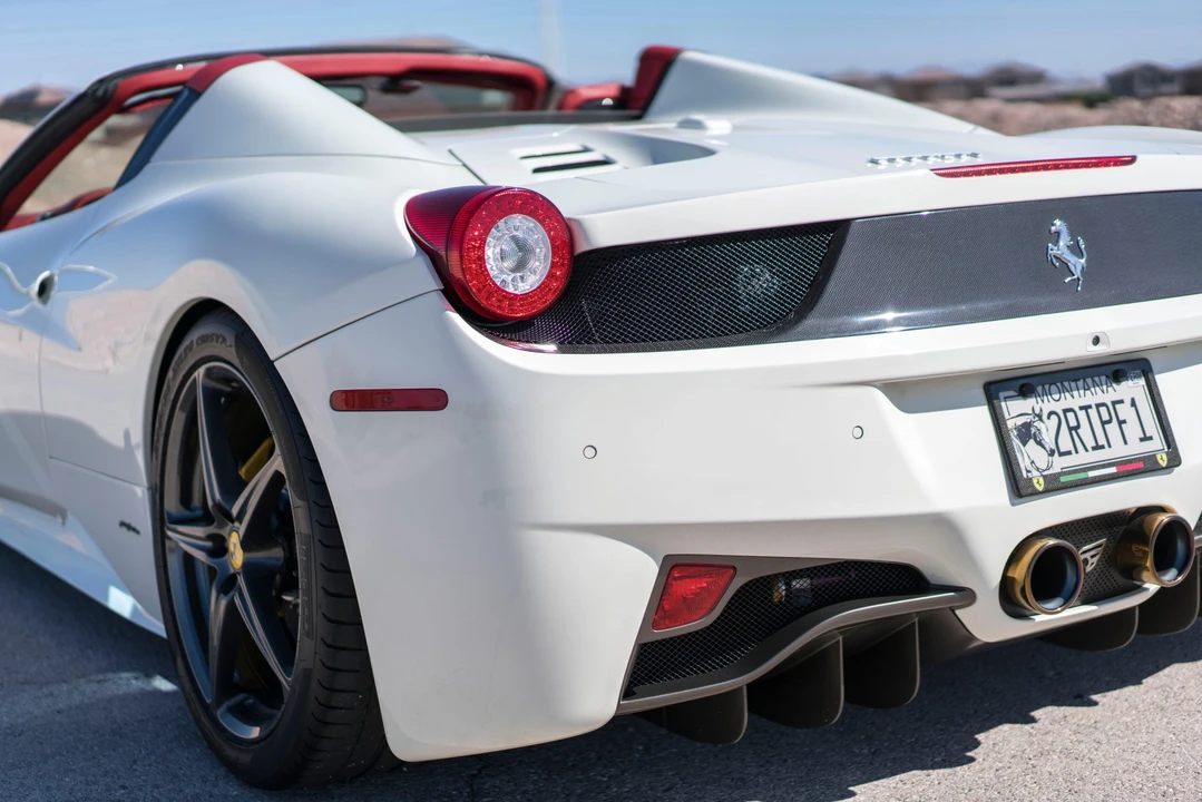 2013 Ferrari 458 Spider - Image 27 of 31