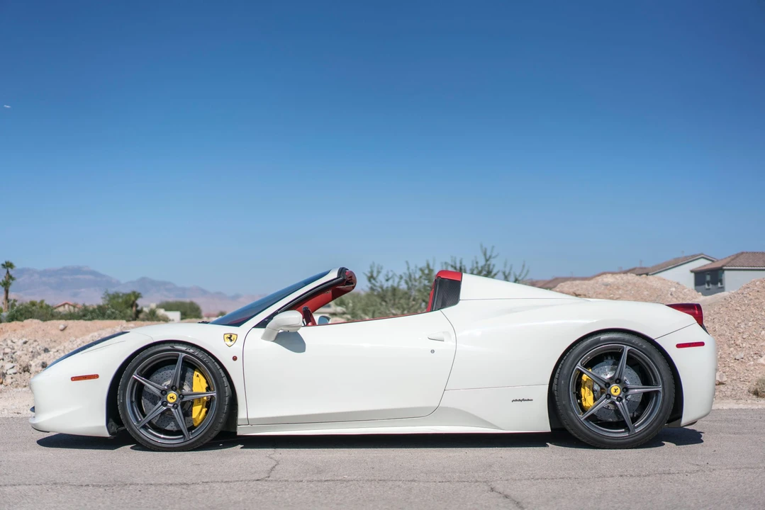 2013 Ferrari 458 Spider - Image 7 of 31