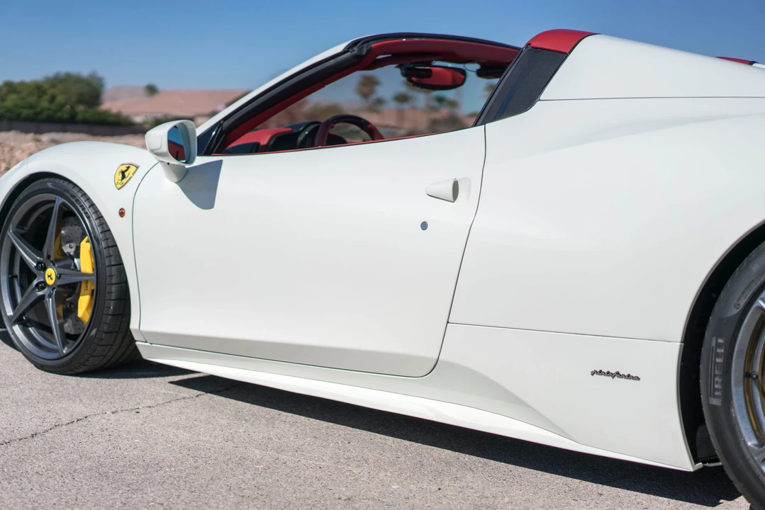 2013 Ferrari 458 Spider - Image 29 of 31