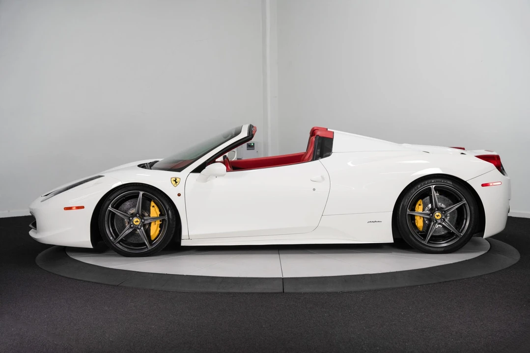 2013 Ferrari 458 Spider - Image 4 of 31