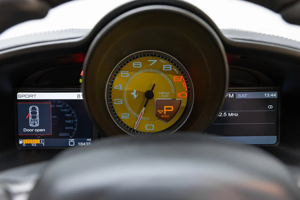 2013 Ferrari 458 Spider - Image 24 of 31