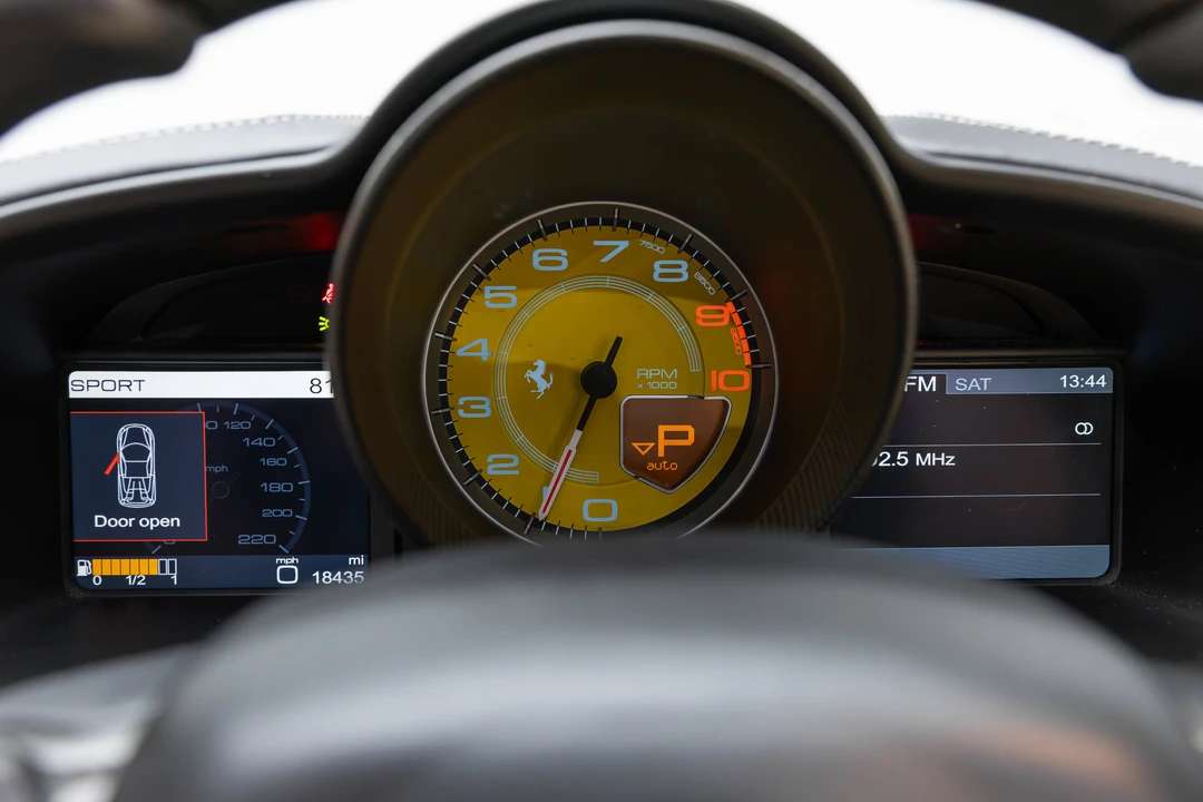 2013 Ferrari 458 Spider - Image 24 of 31