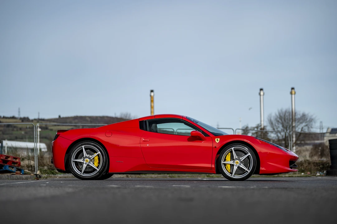 2013 Ferrari 458 Spider - Image 16 of 31
