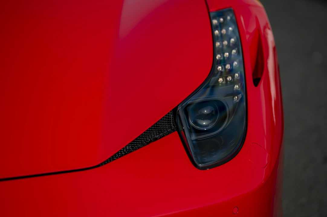 2013 Ferrari 458 Spider - Image 30 of 31