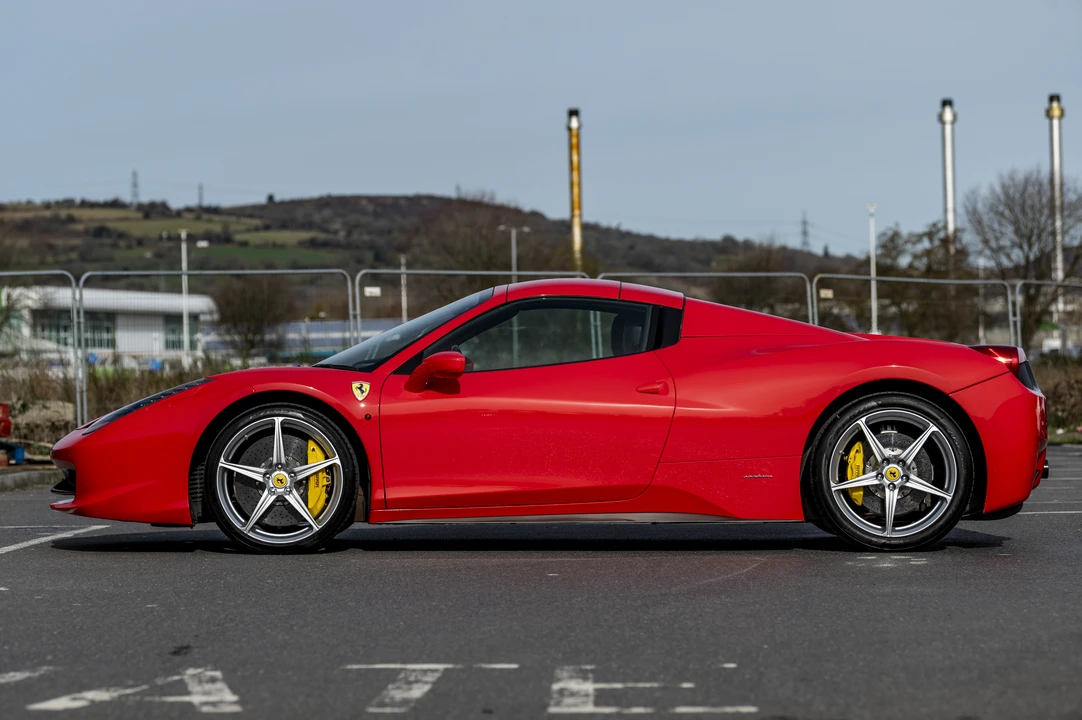 2013 Ferrari 458 Spider - Image 12 of 31