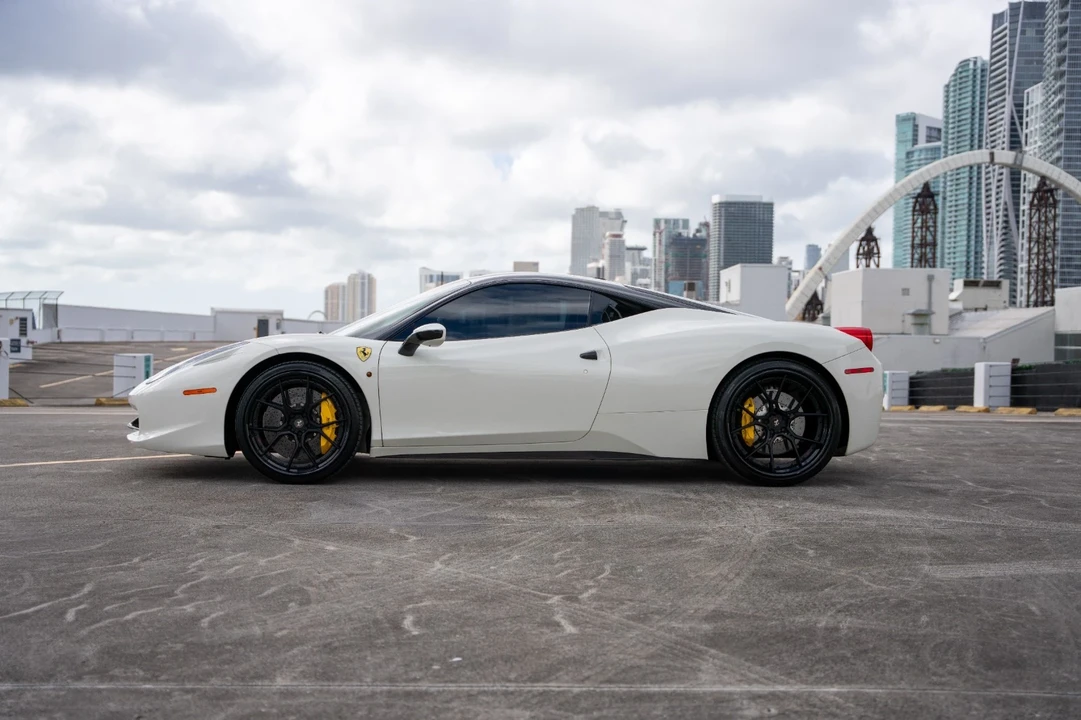 2013 Ferrari 458 Italia - Image 3 of 21