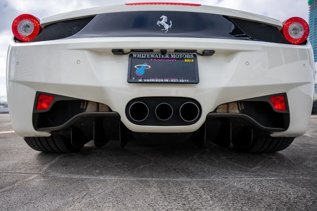 2013 Ferrari 458 Italia - Image 8 of 21