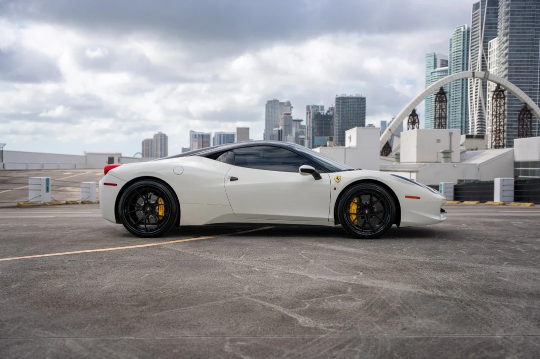 2013 Ferrari 458 Italia - Image 2 of 21