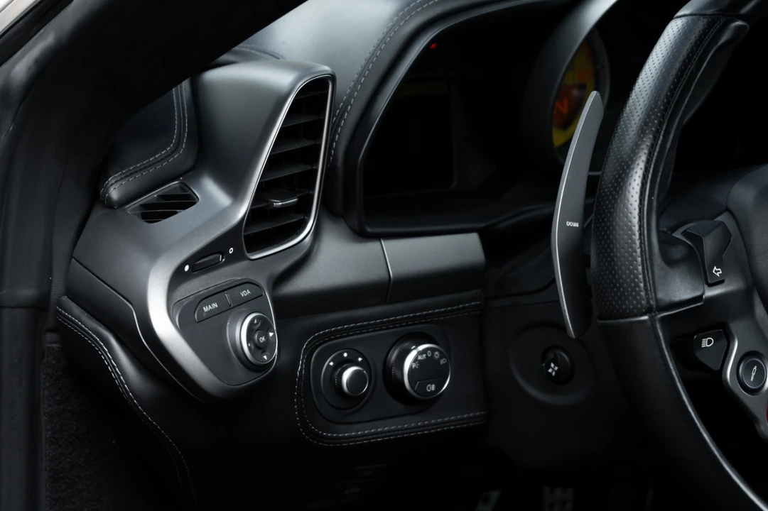 2013 Ferrari 458 - Image 19 of 31