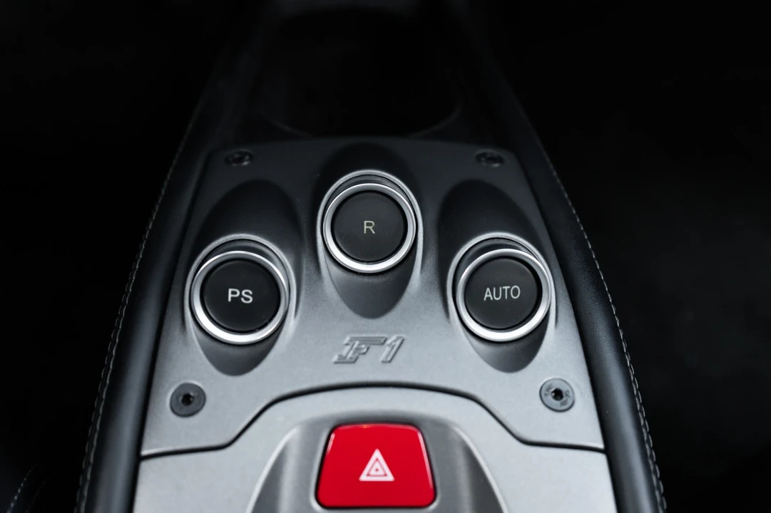 2013 Ferrari 458 - Image 23 of 31