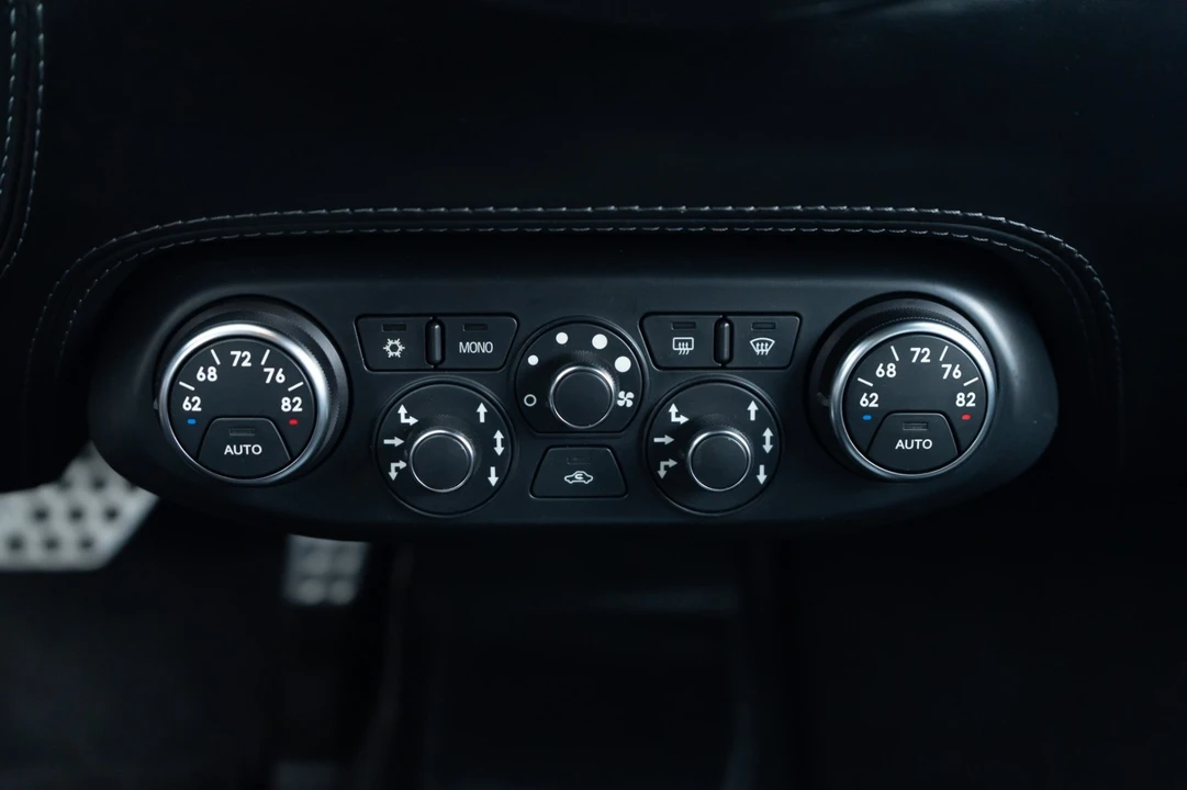 2013 Ferrari 458 - Image 22 of 31