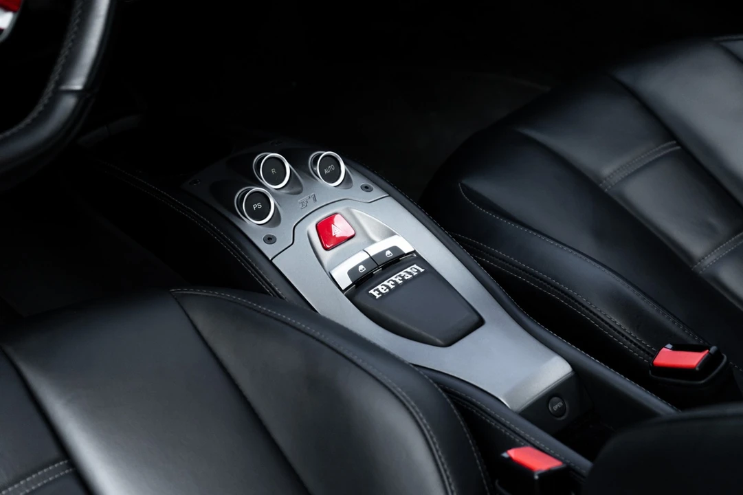 2013 Ferrari 458 - Image 21 of 31