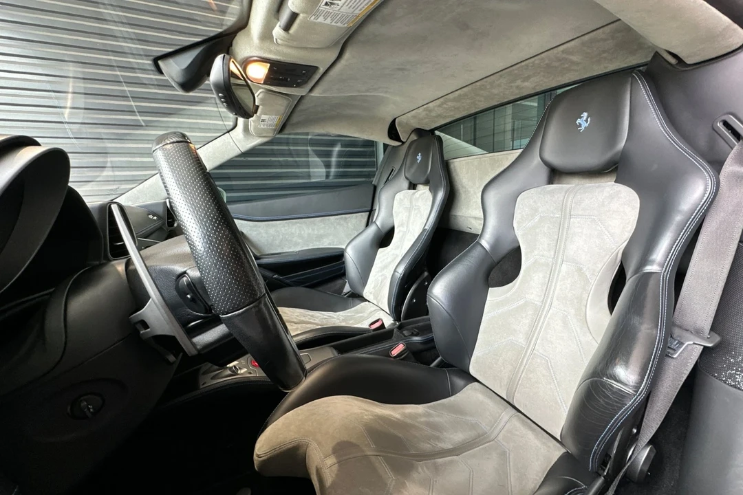 2013 Ferrari 458 Italia - Image 5 of 21