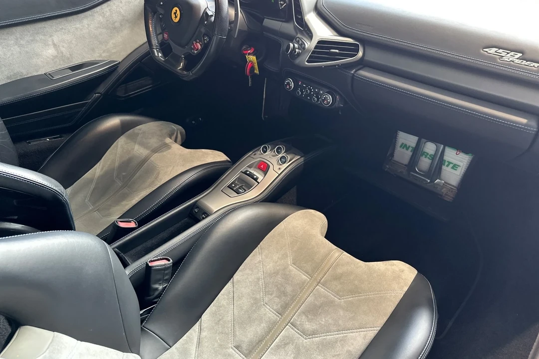 2013 Ferrari 458 Italia - Image 16 of 21