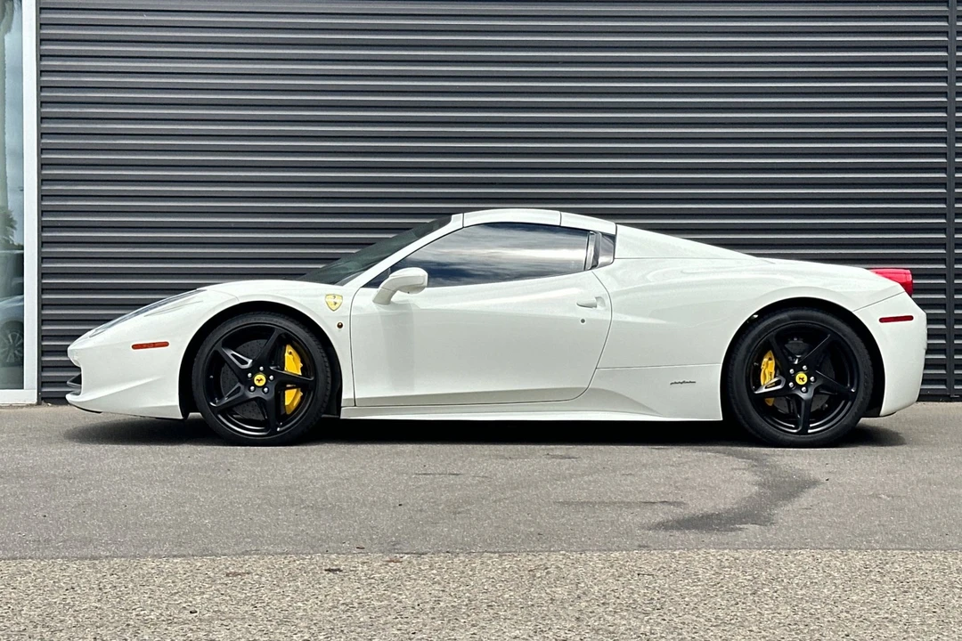 2013 Ferrari 458 Italia - Image 2 of 21
