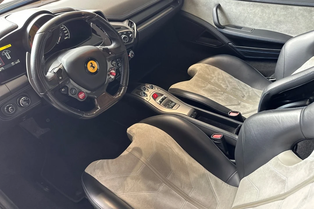 2013 Ferrari 458 Italia - Image 4 of 21