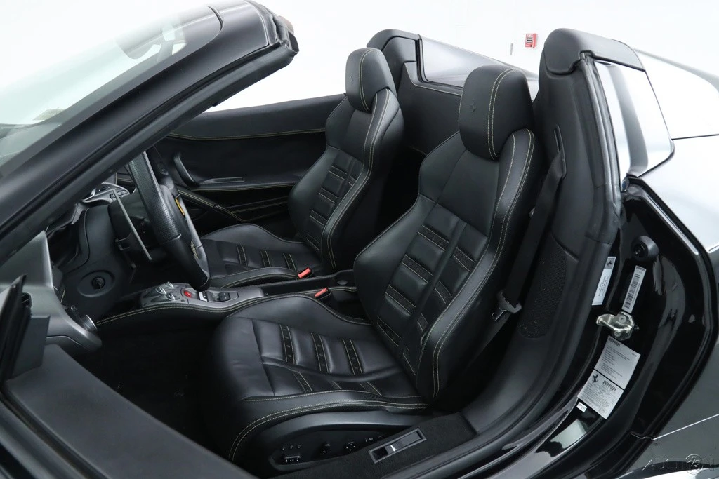 2013 Ferrari 458 Italia - Image 5 of 21