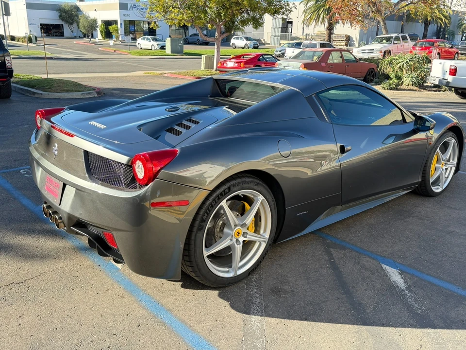 2013 Ferrari 458 Italia - Image 3 of 21